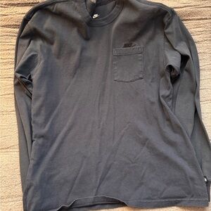 Nike Men's Dark Gray Long Sleeve Tee